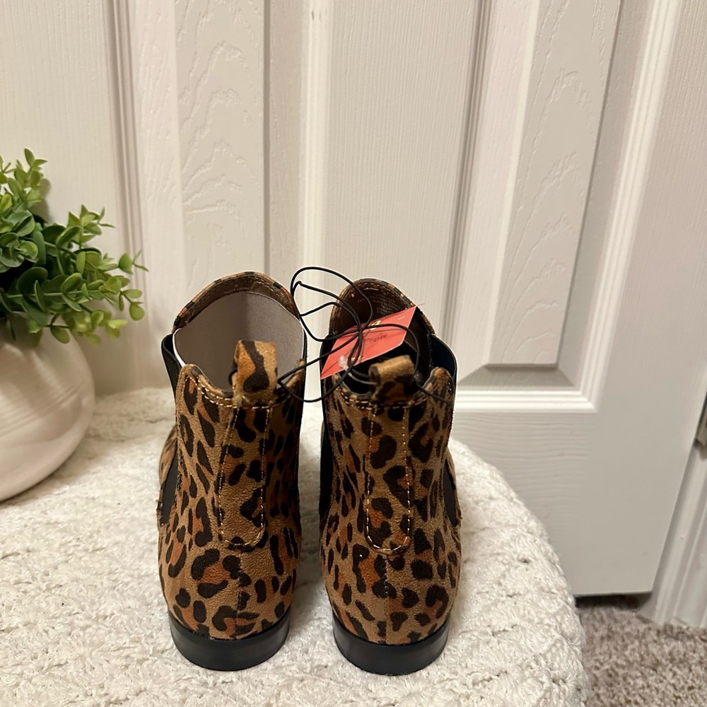 Mossimo Supply Co Animal Print Brown Black Faux Suede Ankle Bootie Boots sz 8 - Picture 6 of 7